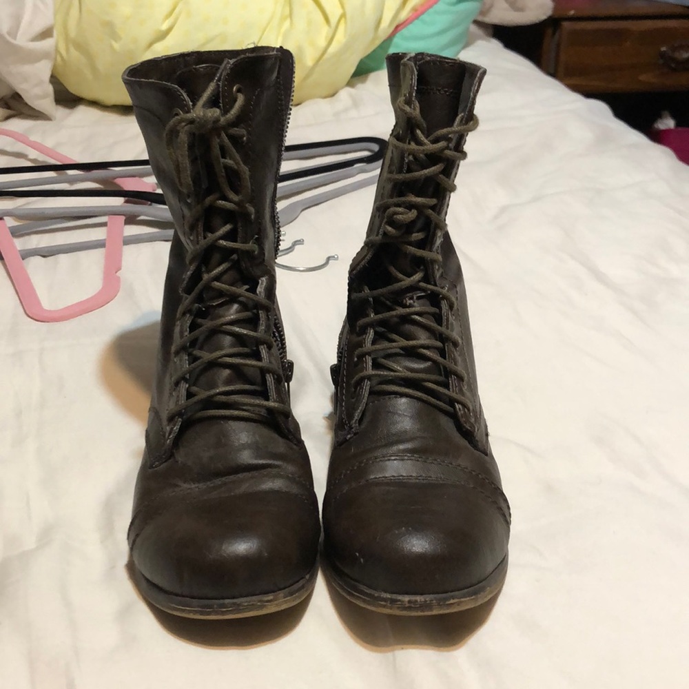 Brown boots